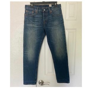 Levi’s 501 CT distressed jeans 26*32 17804 NWOT
